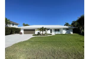8585 SE Palm Street, Hobe Sound, FL 33455 - MLS#R11135933