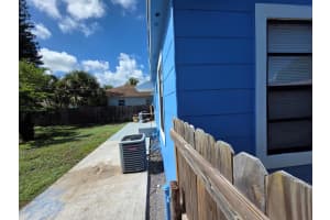 812 Selkirk Street, West Palm Beach, FL 33405 - MLS#R11136016