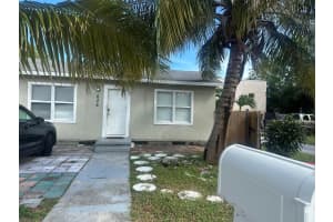 626 S Pine Street, Lake Worth Beach, FL 33460 - MLS#R11136029