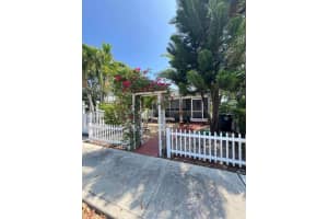 622 N L Street, Lake Worth Beach, FL 33460 - MLS#R11136038