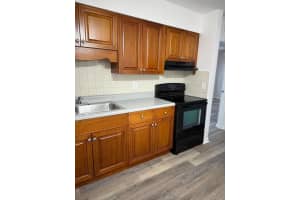 622 N L Street, Lake Worth Beach, FL 33460 - MLS#R11136038