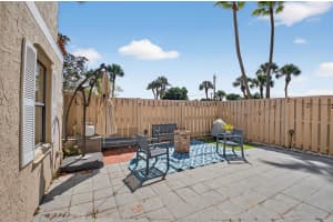 4310 Village Drive D, Delray Beach, FL 33445 - MLS#R11136046