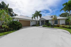 3315 SE West Snow Road, Port Saint Lucie, FL 34984 - MLS#R11136053
