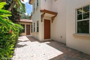 872 Taft Court, Palm Beach Gardens, FL 33410 Sold 12/15/25