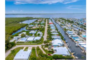 48 Aqua Ra Drive, Jensen Beach, FL 34957 - MLS#R11136094