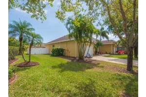 6420 Parklane Court, Vero Beach, FL 32967 - MLS#R11136103