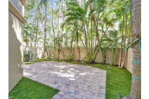 921 Osceola Drive 9, Boca Raton, FL 33432 - MLS#R11136110