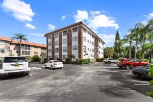 3910 Crystal Lake Drive 204, Deerfield Beach