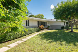 7504 Pine Tree Lane, Lake Clarke Shores, FL 33406 - MLS#R11136160