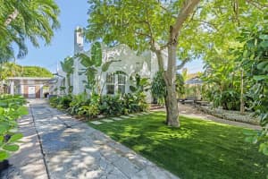 715 Kaye Street, West Palm Beach, FL 33405 - MLS#R11136197