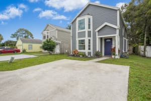 5828 Cassandra Court, West Palm Beach, FL 33415 - MLS#R11136263