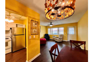 110 Berkshire E, West Palm Beach, FL 33417 - MLS#R11136301