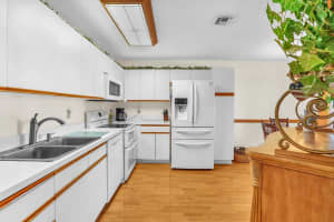 117 Sunshine Boulevard, Royal Palm Beach, FL 33411 - MLS#R11136305