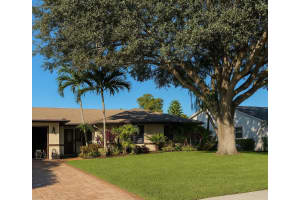 8301 27th Place, Davie, FL 33328 - MLS#R11136306