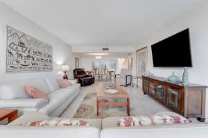 6698 10th Avenue N 320, Lake Worth, FL 33467 - MLS#R11136309