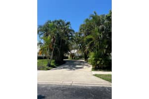 2387 Oak Tree Lane, West Palm Beach, FL 33409 - MLS#R11136354