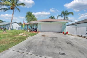 356 SW Grimaldo Terrace, Port St Lucie, FL 34984 - MLS#R11136361