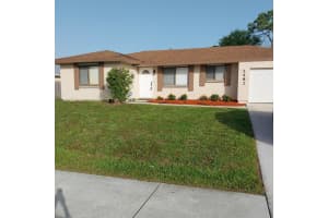 2482 SE Floresta Drive, Port St Lucie, FL 34984 - MLS#R11136362
