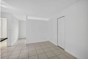 4051 N Dixie Highway 19, Oakland Park, FL 33334 - MLS#R11136377