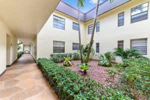 203 Capri E, Delray Beach, FL 33484 - MLS#R11136391