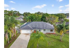 117 High Court, Sebastian, FL 32958 Sold 12/12/25
