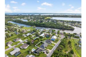 117 High Court, Sebastian, FL 32958 - MLS#R11136412