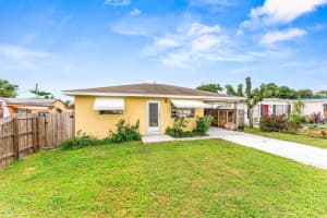 1084 James Road, Lake Worth, FL 33462 Sold 01/07/26