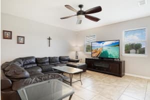 2109 SW Chestnut Lane, Port Saint Lucie, FL 34953 - MLS#R11136522