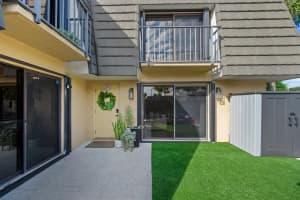 302 3rd Way, West Palm Beach, FL 33407 - MLS#R11136535