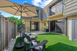 302 3rd Way, West Palm Beach, FL 33407 - MLS#R11136535