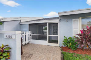 4330 Lucerne Villas Lane, Lake Worth, FL 33467 - MLS#R11136575