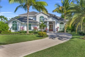 18406 SE Lakeside Drive, Tequesta, FL 33469 - MLS#R11136604