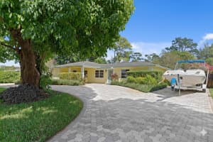 1192 Pineway Drive, Haverhill, FL 33417 - MLS#R11136618