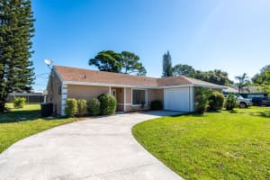 175 SE Floresta Drive, Port Saint Lucie, FL 34983 - MLS#R11136639