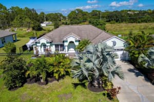 873 SW Tulip Boulevard, Port Saint Lucie, FL 34953 - MLS#R11136652