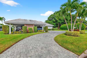 355 Villa Drive S, Atlantis, FL 33462 - MLS#R11136654