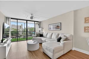 4 Royal Palm Way 3020, Boca Raton, FL 33432 - MLS#R11136696