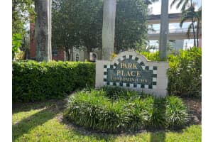 1640 Presidential Way 301, West Palm Beach