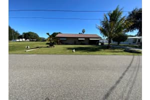 1095 Chobee Loop, Okeechobee, FL 34974 - MLS#R11136758