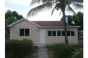 525 24th Avenue N, Lake Worth Beach, FL 33460 - MLS#R11136762