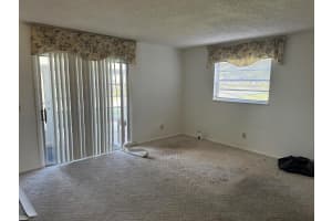 28 Lake Vista Trail 105, Port Saint Lucie, FL 34952 - MLS#R11136769