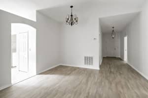 835 Greenleaf Circle, Vero Beach, FL 32960 - MLS#R11136791