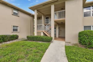 21 Lake Vista Trail 101, Port Saint Lucie, FL 34952 Sold 12/29/25