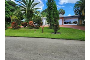 5104 White Oak Lane E, Tamarac, FL 33319 - MLS#R11136824