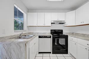 8600 Satalite Terrace, Lake Park, FL 33403 Sold 12/08/25