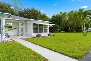 1167 S Drive Circle D, Delray Beach, FL 33445 - MLS#R11136856