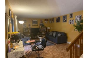 562 Springdale Circle, Palm Springs, FL 33461 - MLS#R11136881