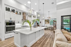 425 Holly Road, Vero Beach, FL 32963 - MLS#R11136882