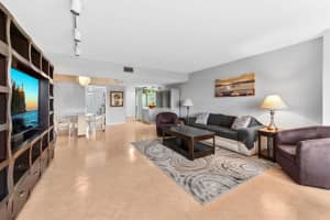 6768 10th Avenue, Lake Worth, FL 33467 - MLS#R11136925