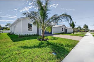 607 N Loxahatchee Drive, Jupiter, FL 33458 Sold 12/19/25